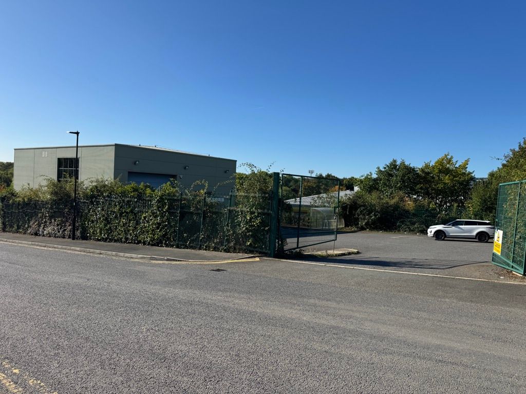 Property photo 3 of 8 Photo 8