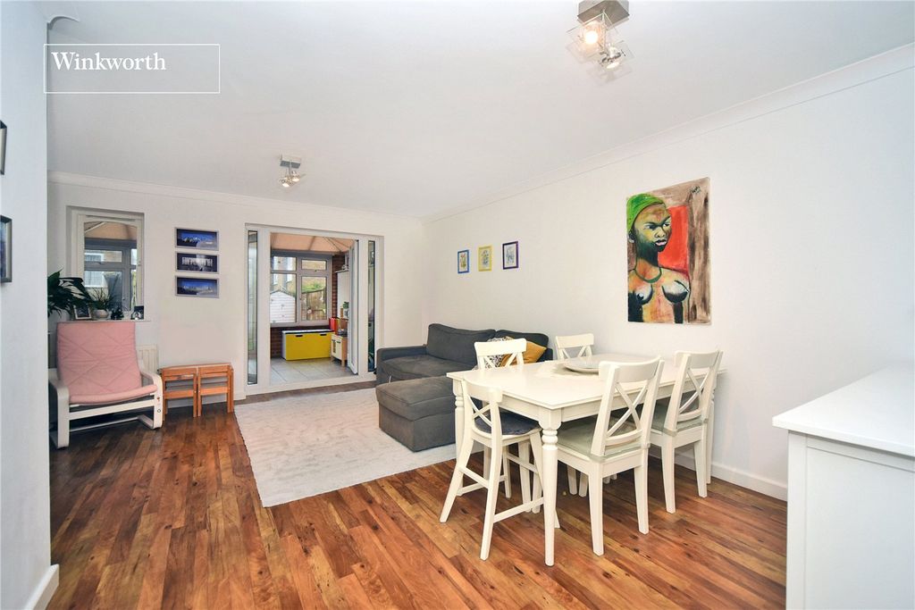 Property photo 3 of 16 Picture No. 05