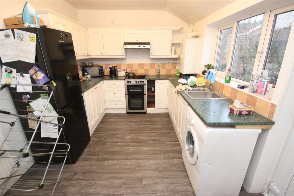 Property photo 3 of 12 Img_0489.Jpg