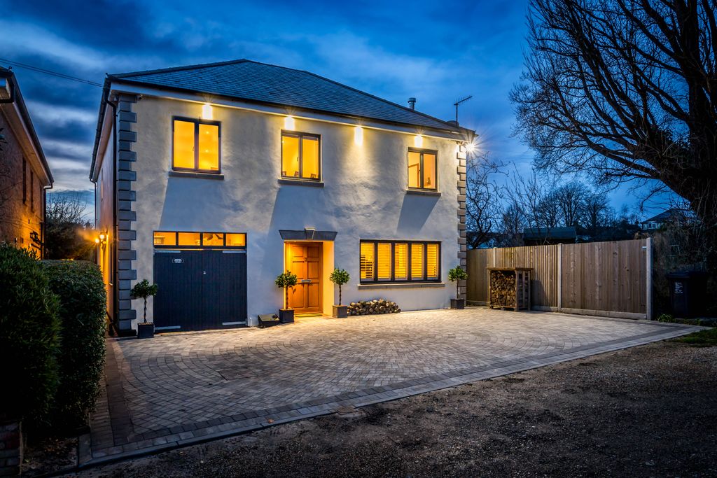 Property photo 1 of 19