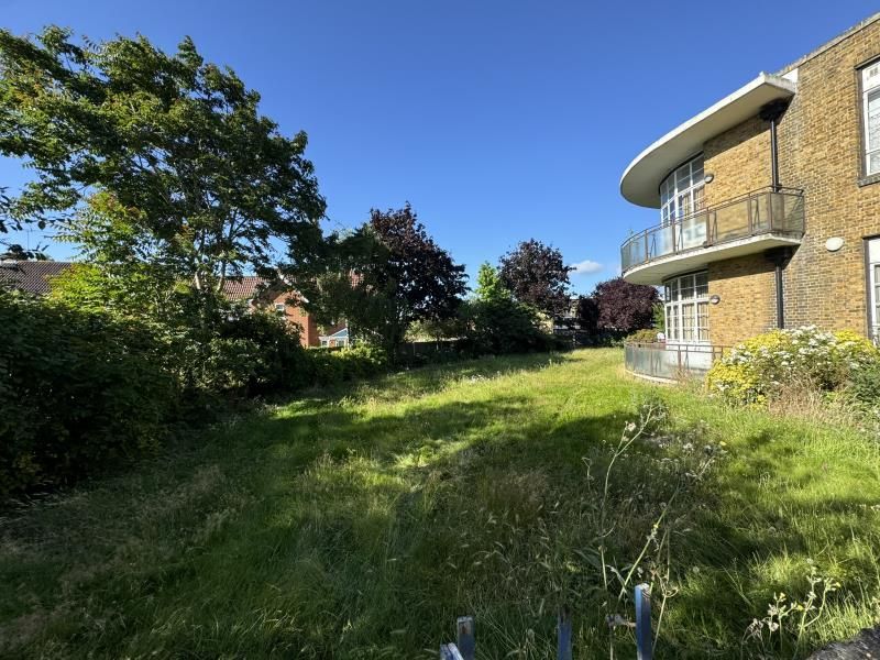 Property photo 3 of 18