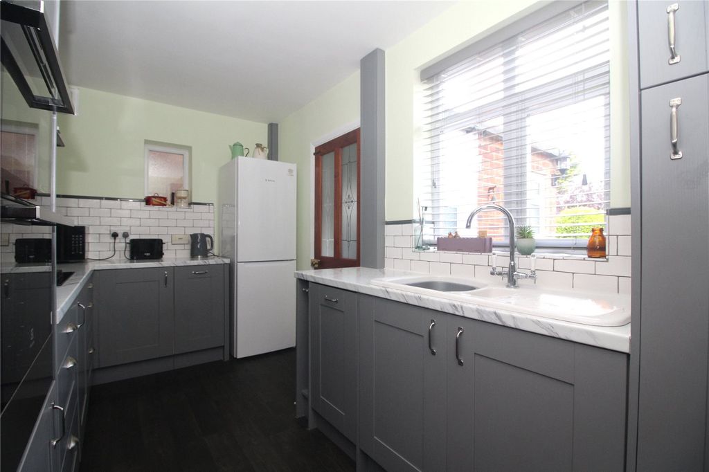 Property photo 3 of 15 Breakfast Kitchen