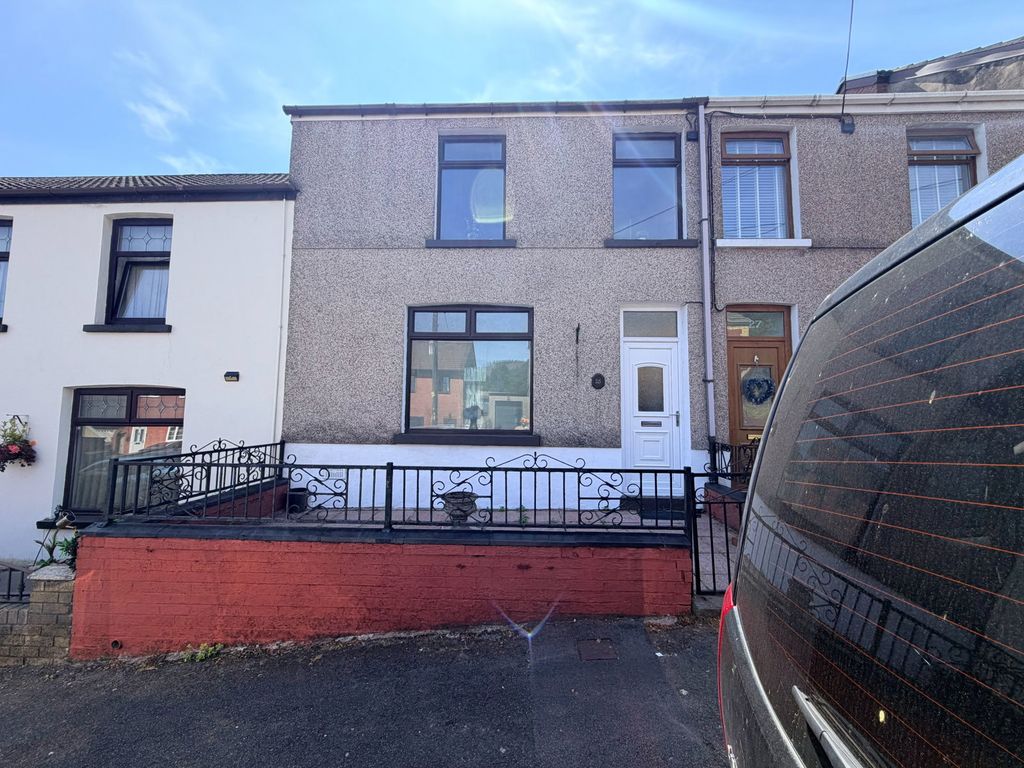 Property photo 1 of 29