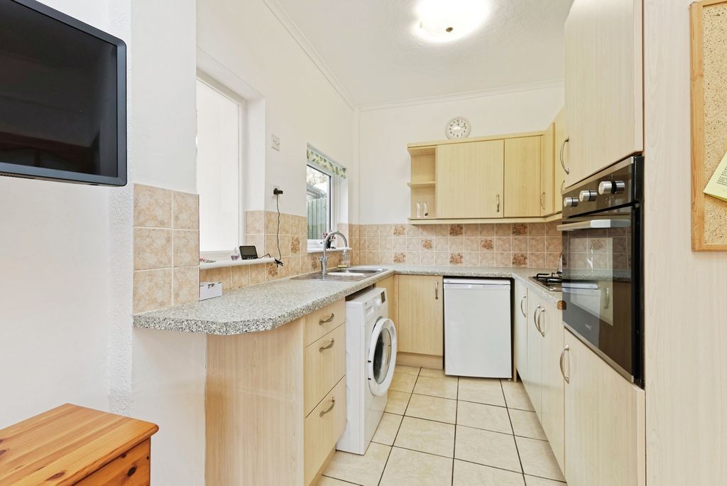 Property photo 3 of 20 Pbox-Img.Jpg