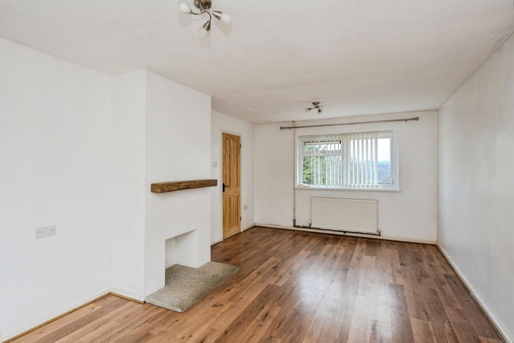 Property photo 2 of 15 Gallery