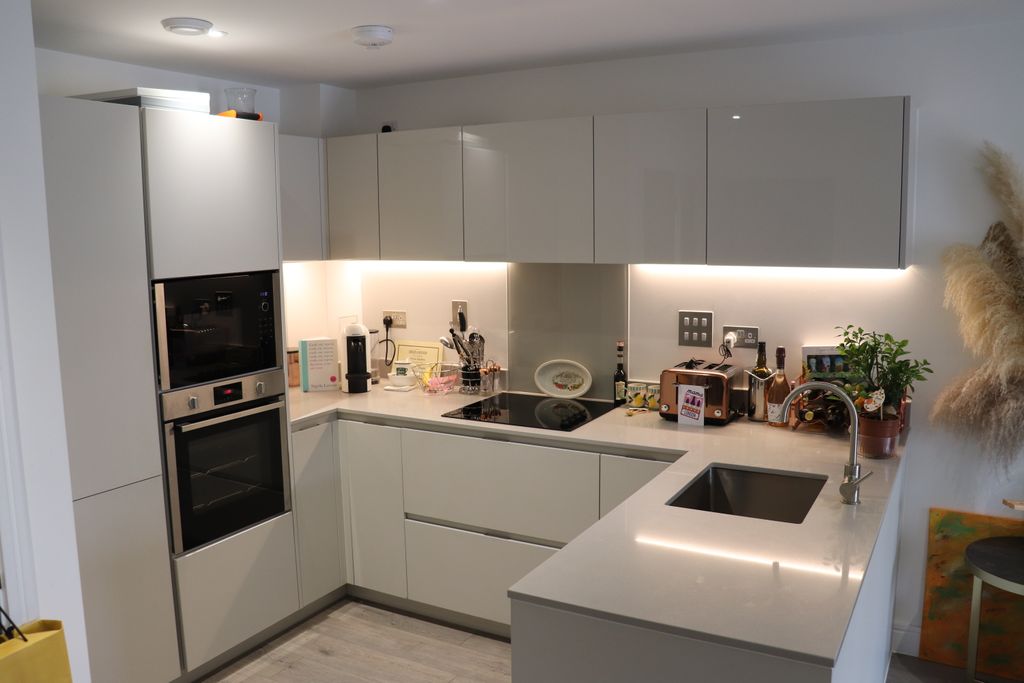 Property photo 3 of 11