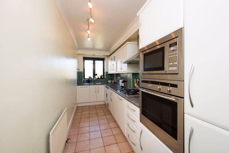 Property photo 3 of 14 Photo 11