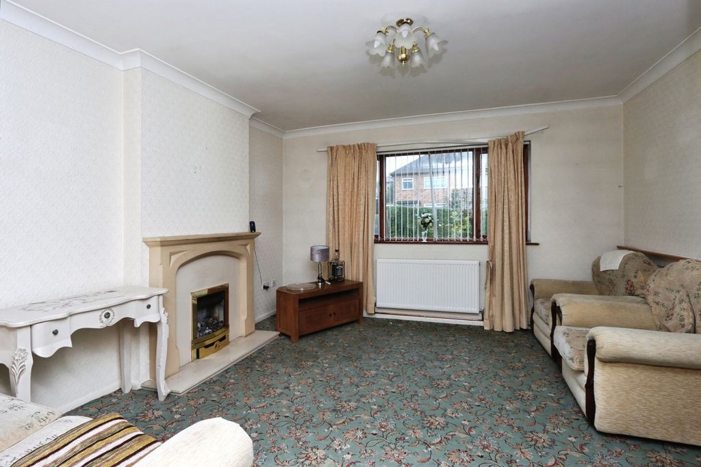 Property photo 2 of 17 Photo