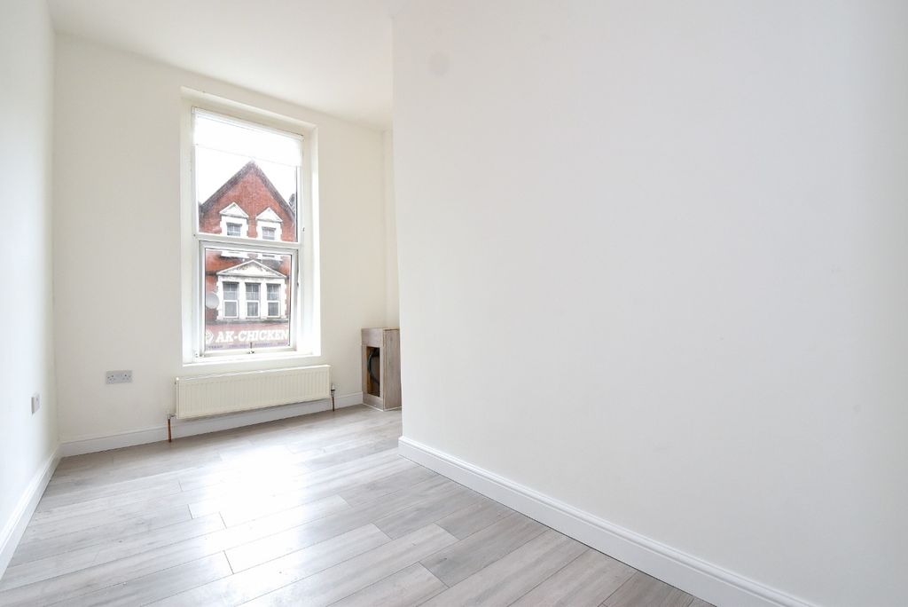 Property photo 2 of 6 5189531
