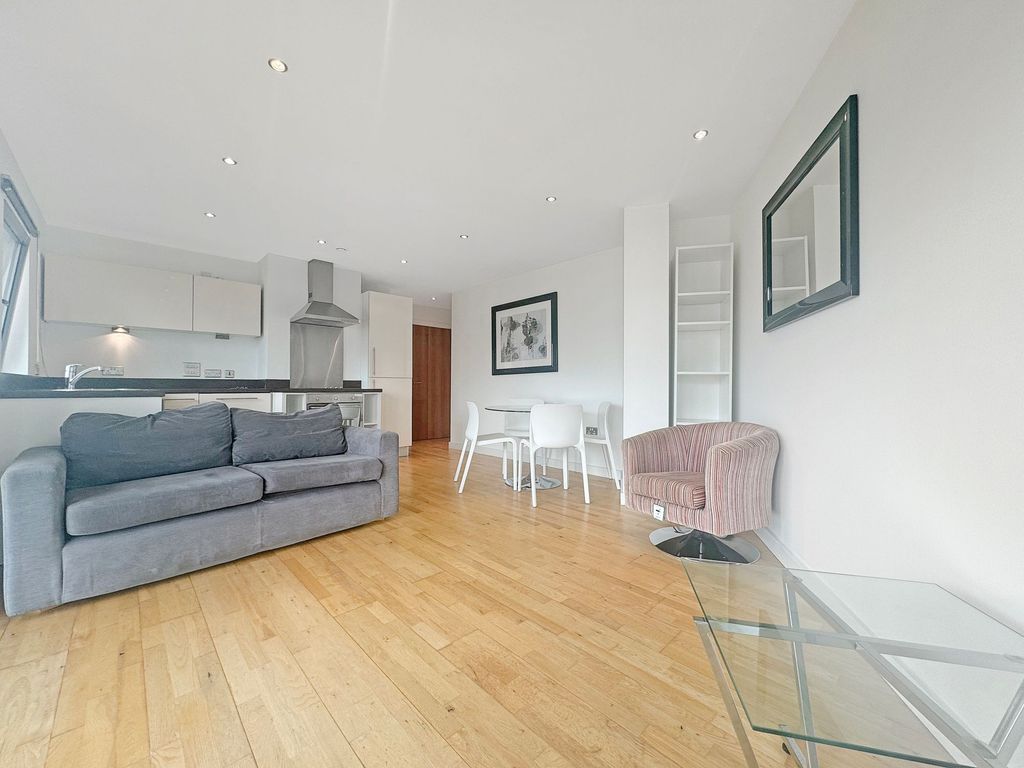 Property photo 2 of 14