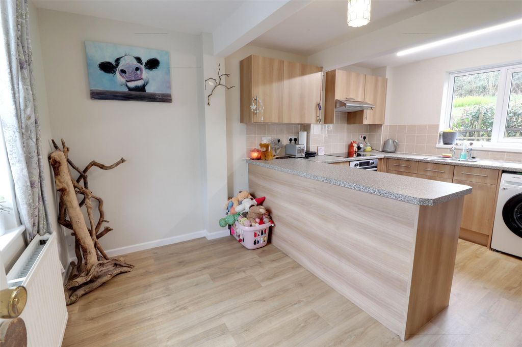 Property photo 3 of 12 3 - Picture No. 03