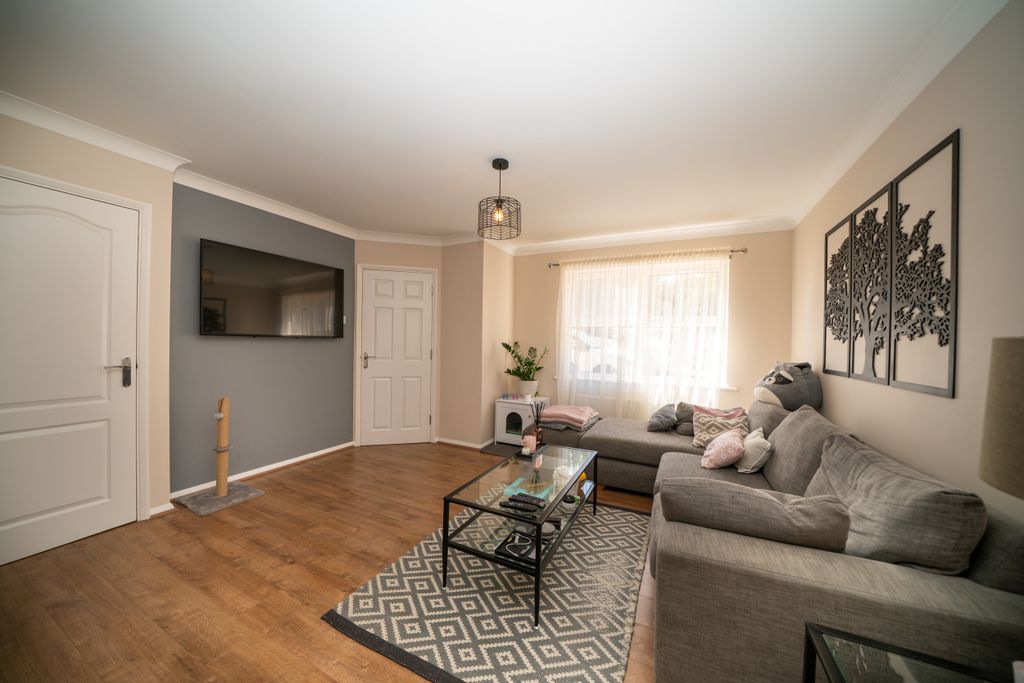 Property photo 3 of 16 Skm-Studio1-9