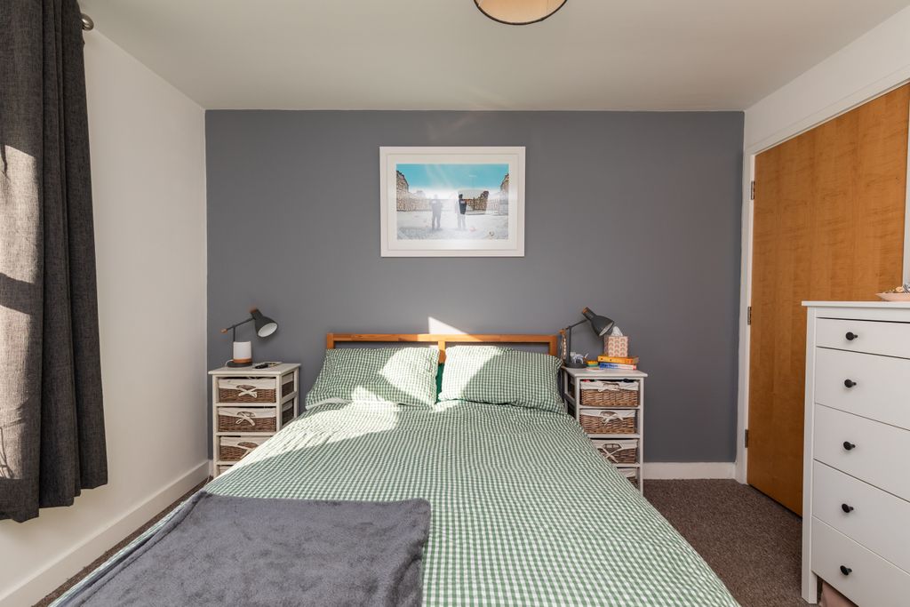 Property photo 3 of 16 Ashley Down Rd-14