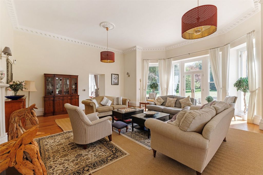 Property photo 3 of 24 Drawing Room