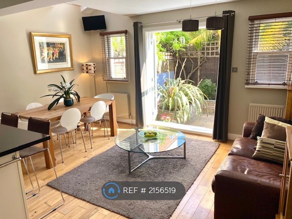Property photo 1 of 10 Open Plan Kitchen