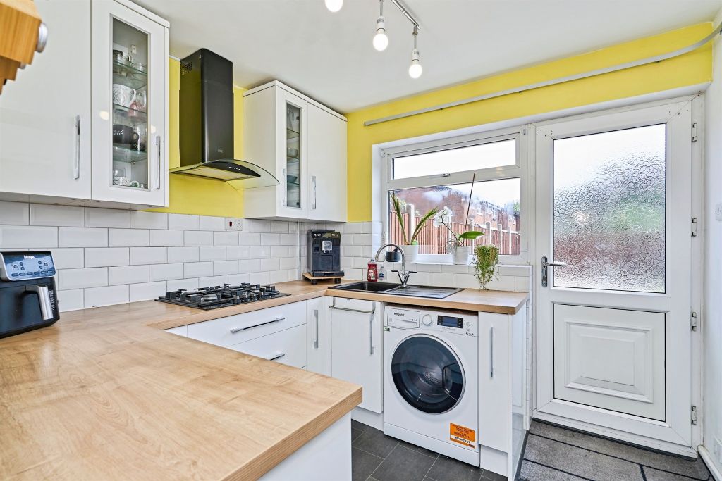 Property photo 2 of 18