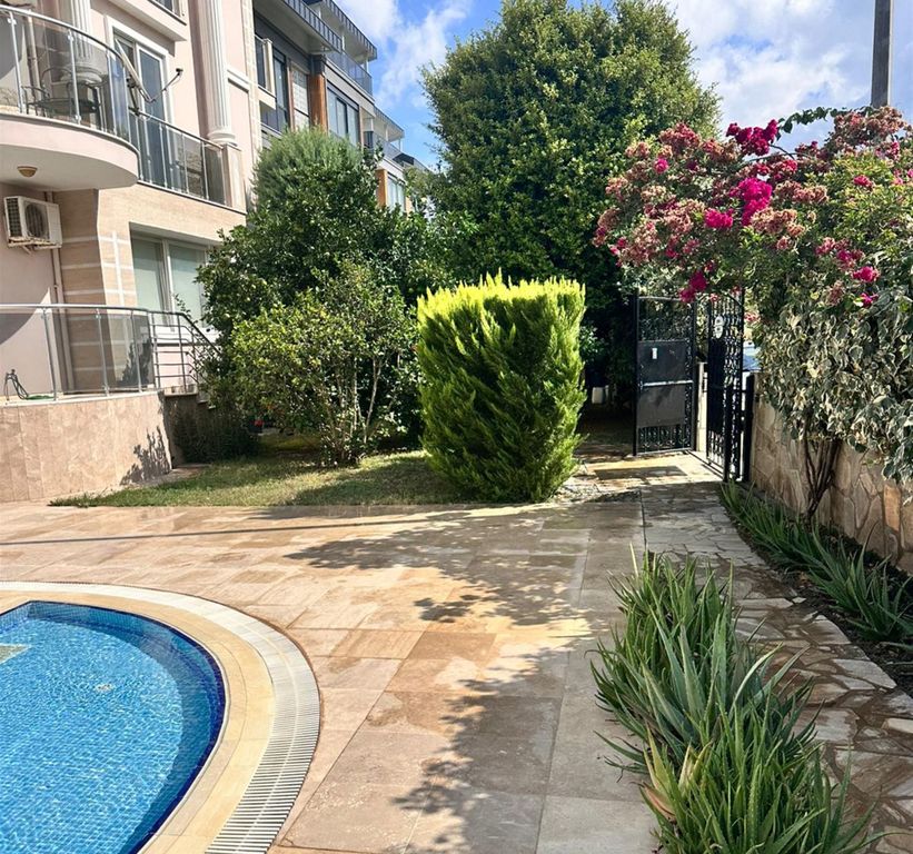 Property photo 2 of 16 Renovated Belek Apartment In Antalya For Sale - Communal Pool And Sunbathing Terraces