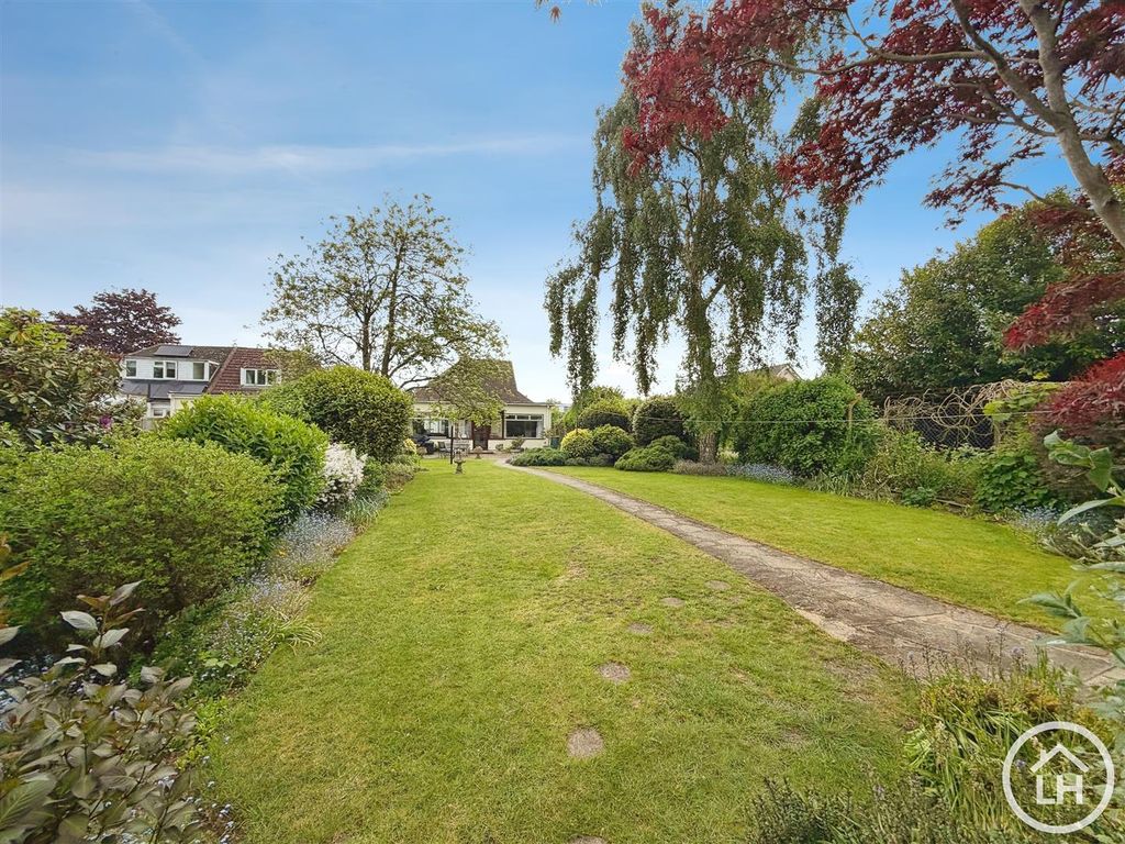 Property photo 1 of 18 Garden