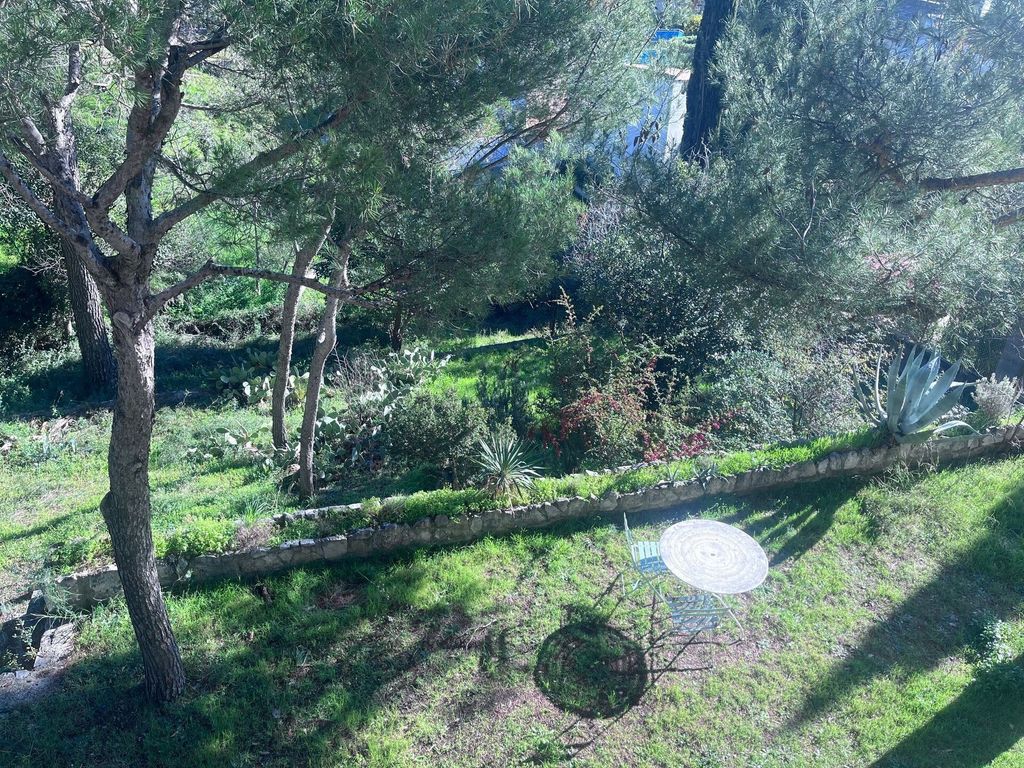 Property photo 3 of 3