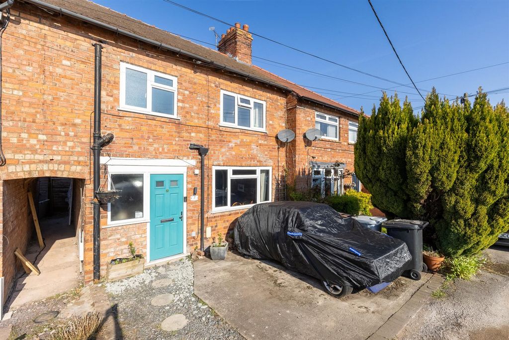Property photo 1 of 14 7Blakelowcrescent-1.Jpg