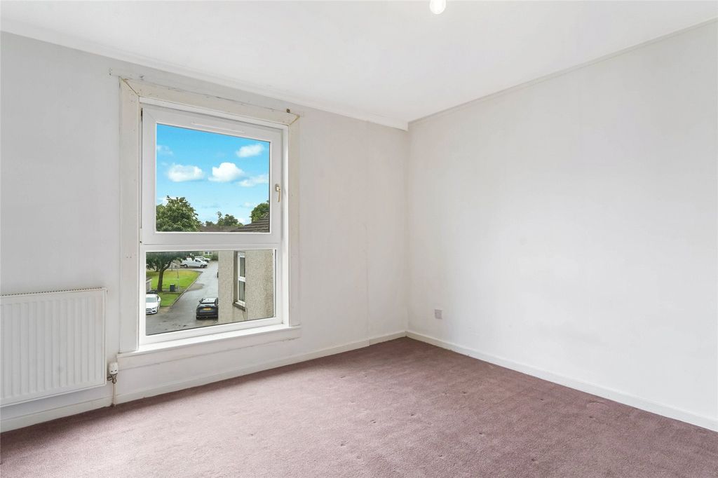 Property photo 2 of 18 Picture No. 08