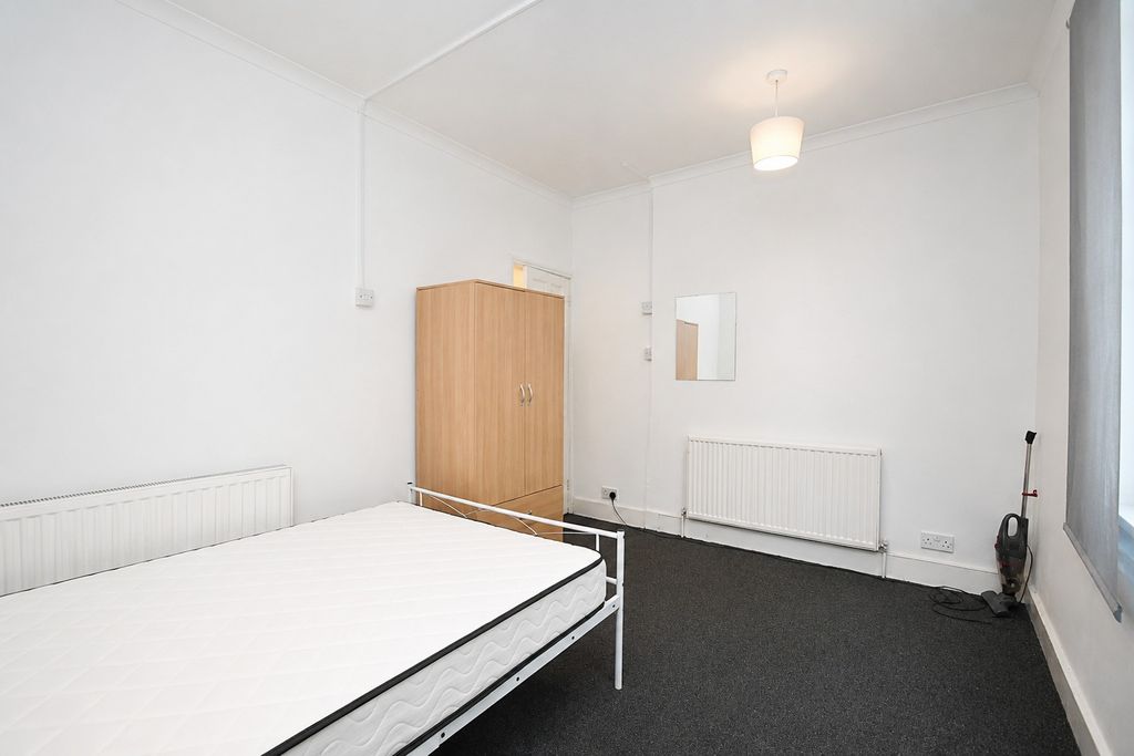 Property photo 3 of 7 5342942