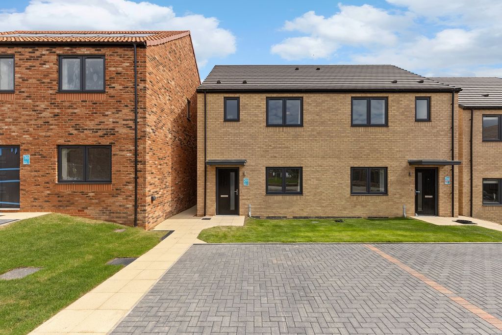 Property photo 1 of 55