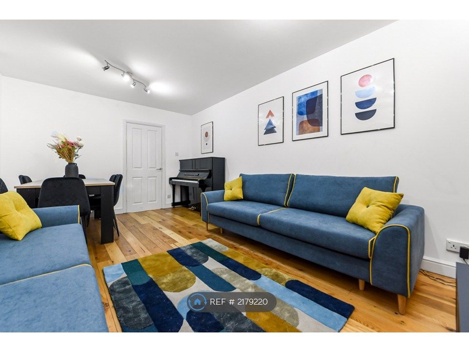 Property photo 1 of 10 Living Room Can Be Converted To 3rd Bedroom