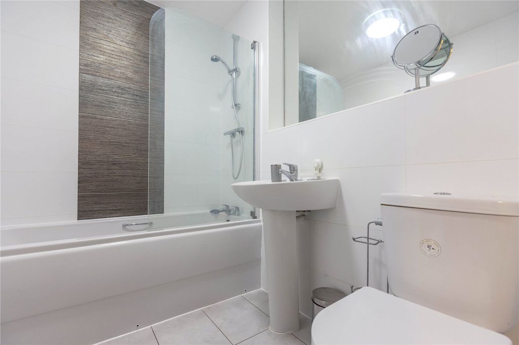 Property photo 3 of 13 Picture No. 10