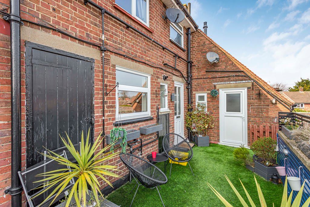 Property photo 1 of 13 Exterior