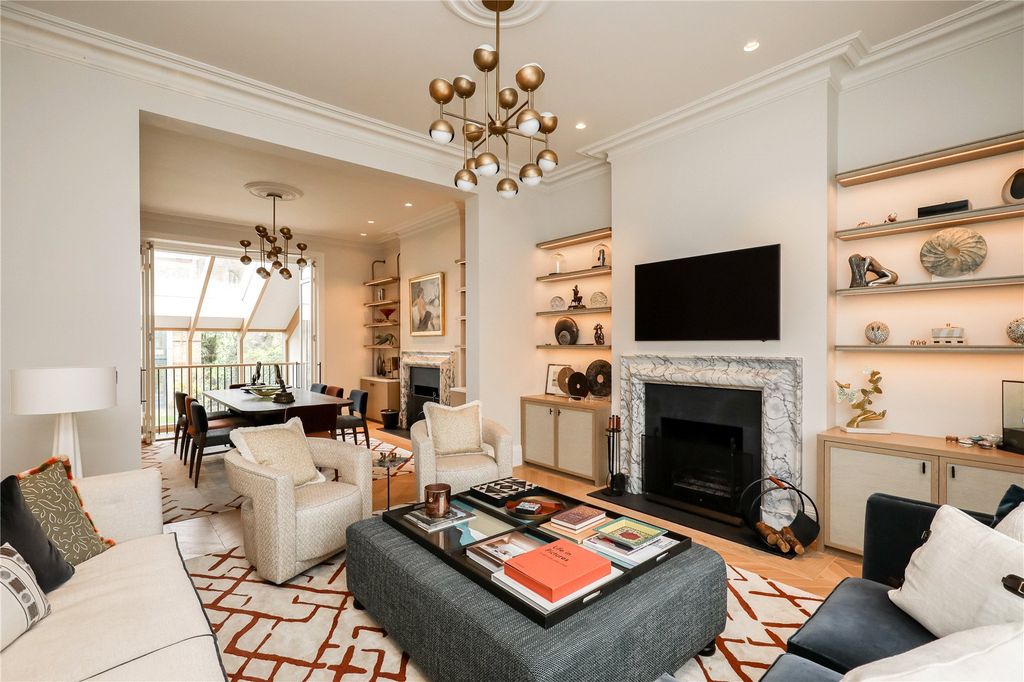 Property photo 3 of 29 Living Room