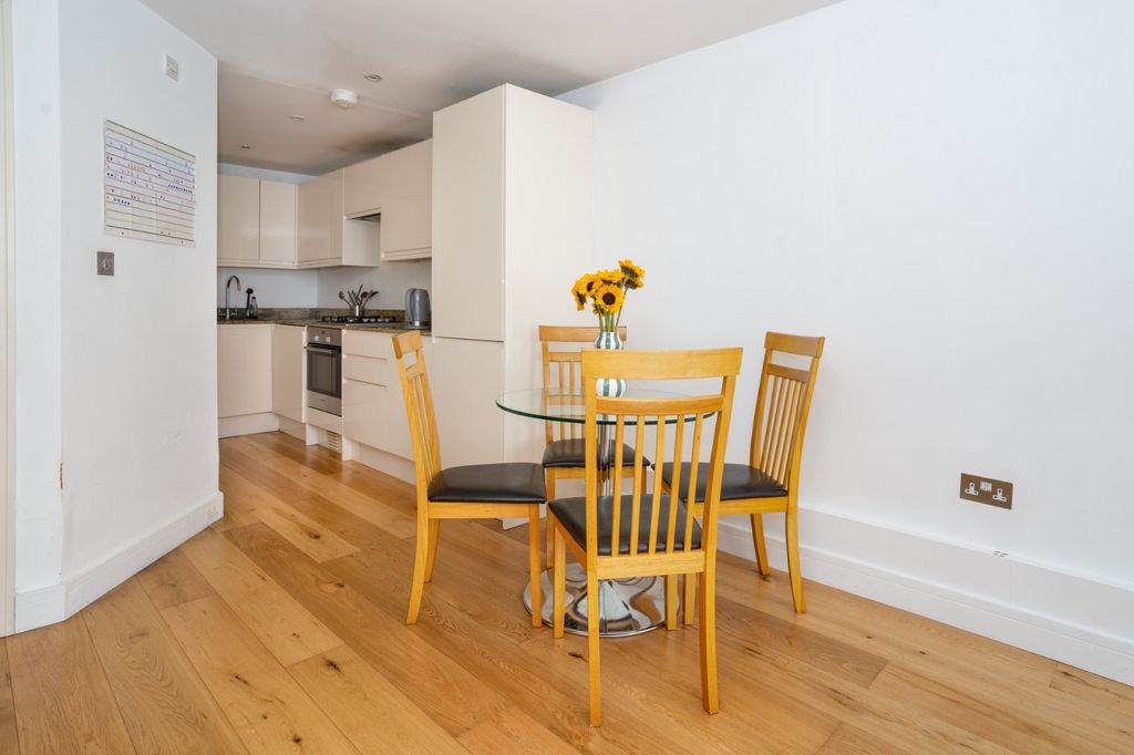 Property photo 3 of 9 Picture No. 04