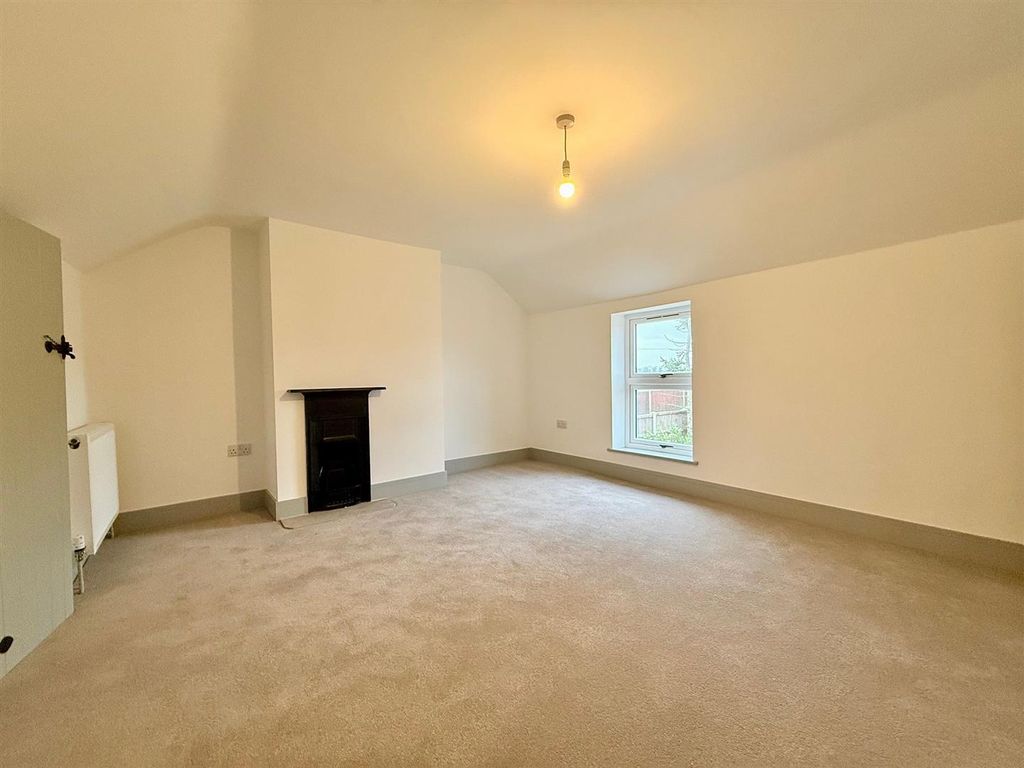 Property photo 2 of 28 Bedroom 1