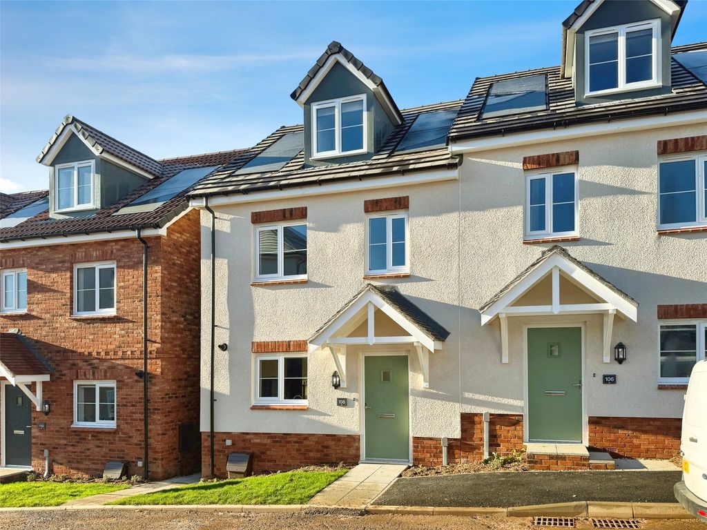 Property photo 1 of 14 Front