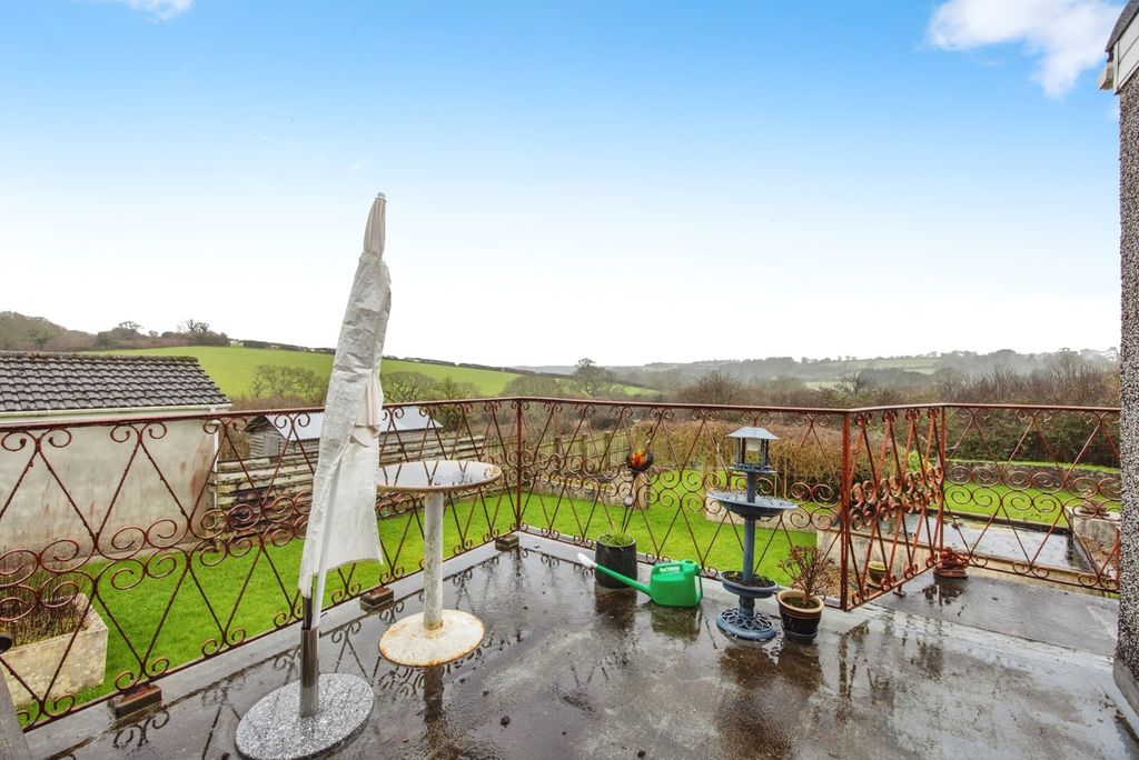 Property photo 2 of 17 Pbox-Img.Jpg