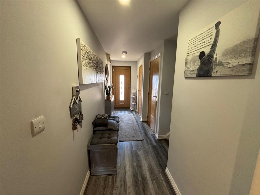 Property photo 3 of 41 l18.Jpg