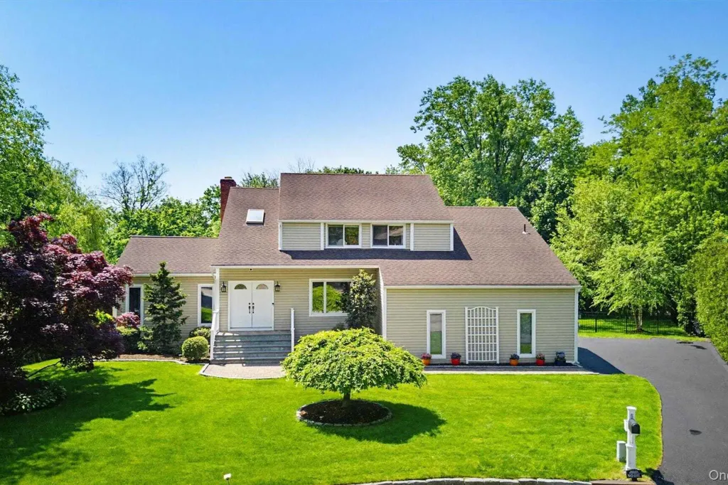 Property photo 1 of 30