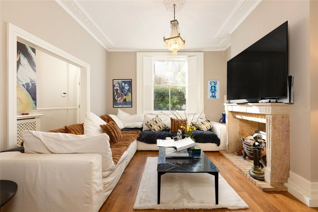 Property photo 2 of 14 Reception