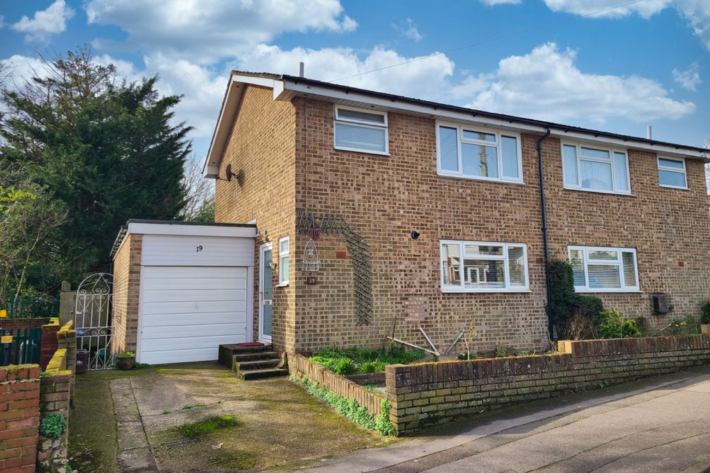 Property photo 1 of 25