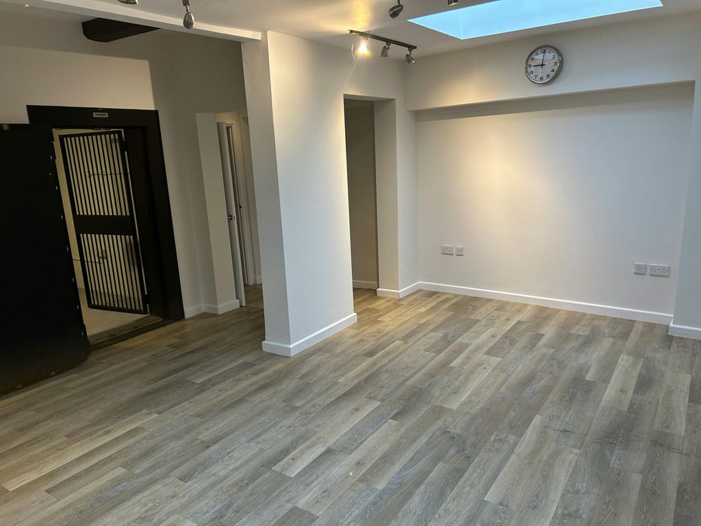 Property photo 3 of 10 Img_9349.Jpg