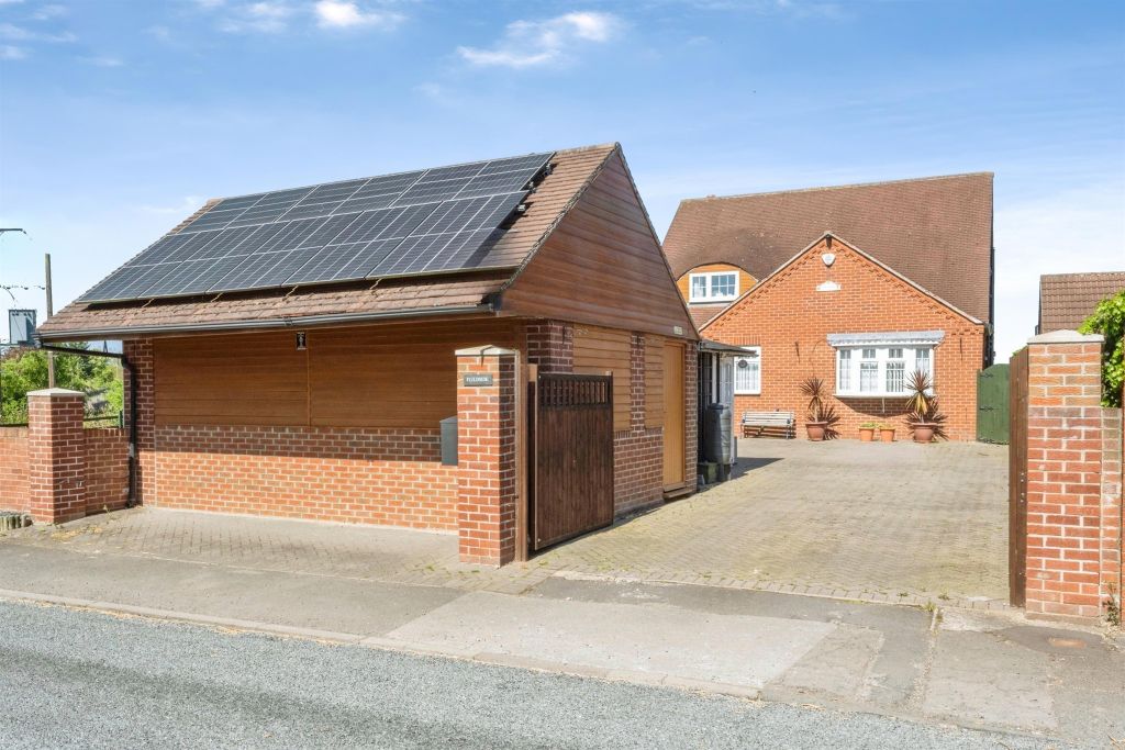 Property photo 1 of 30