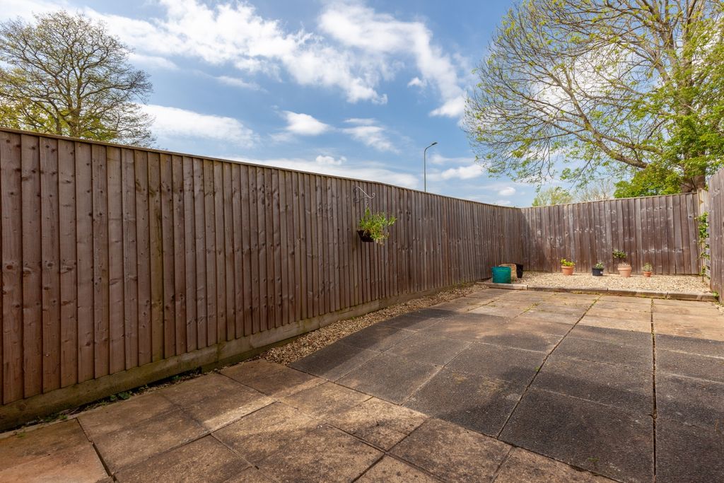 Property photo 2 of 10 Patio Garden