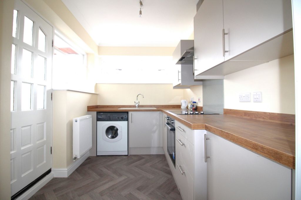 Property photo 3 of 12 Photo 1