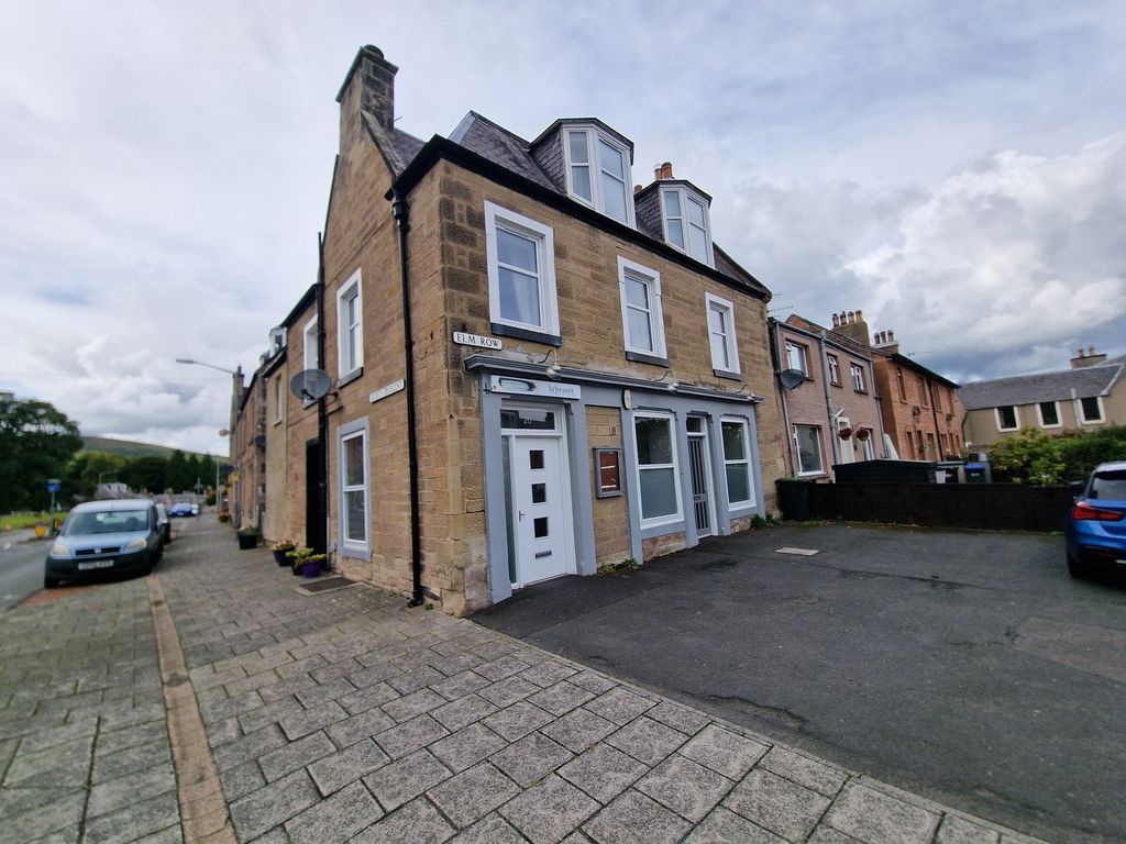 Property photo 3 of 7