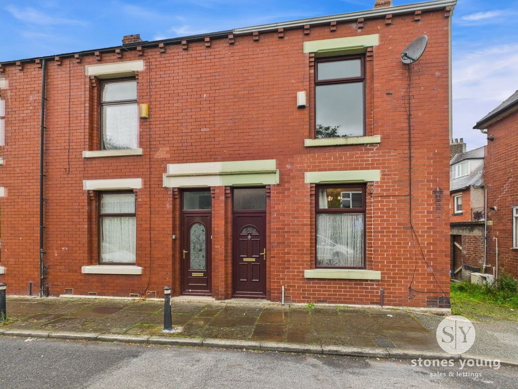 Property photo 1 of 8