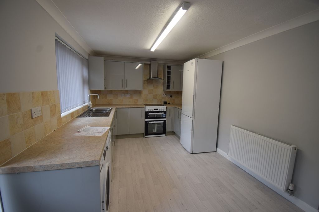 Property photo 1 of 8 6c7B9A9B9998E5E99d4A857Aab2473Ad