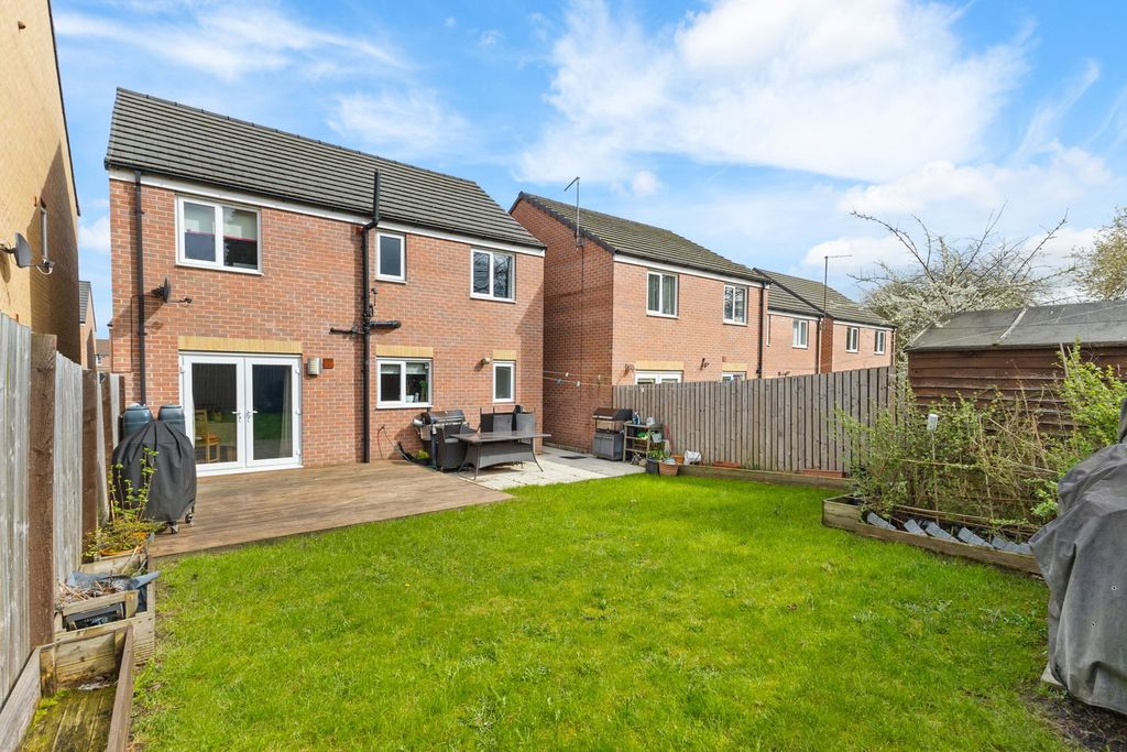 Property photo 1 of 24