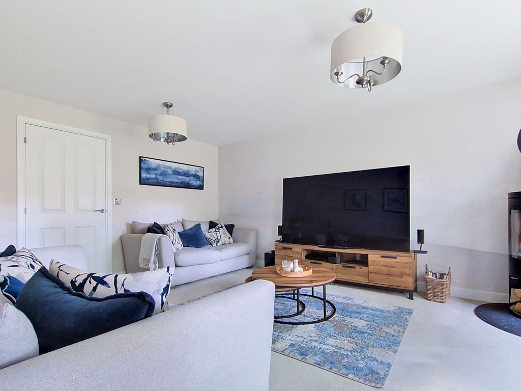 Additional image 8 of 4 bed detached house for saleLockgate Rise, Birkenshaw, Bradford, West Yorkshire BD11