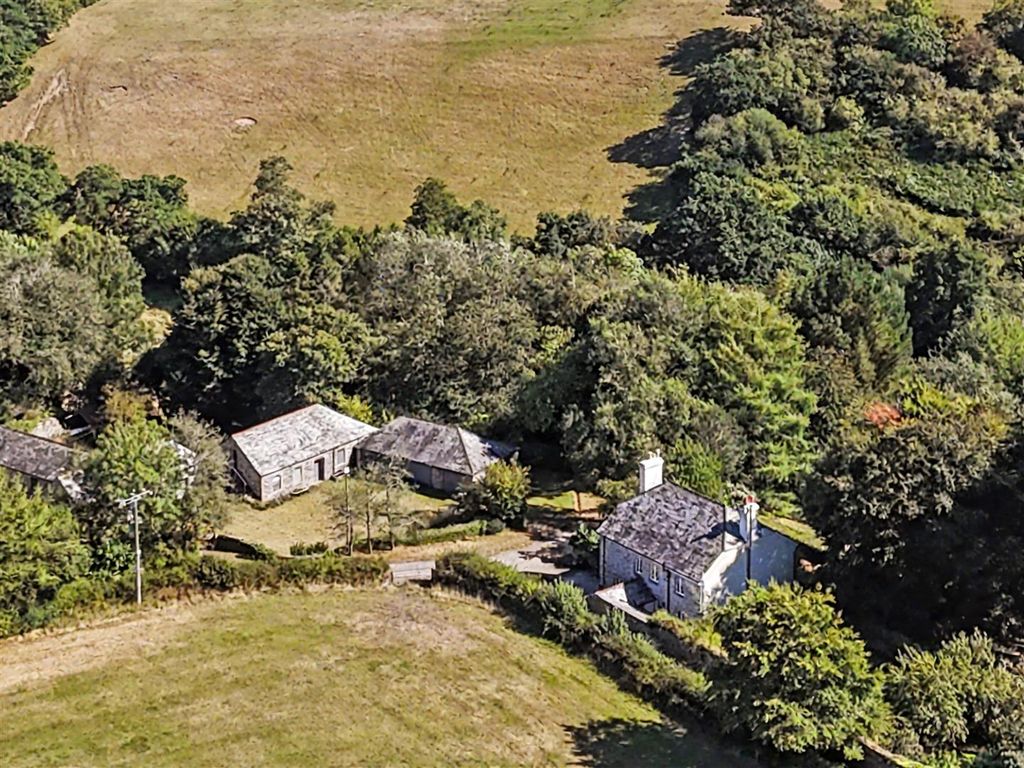 Property photo 2 of 27 Burdown
