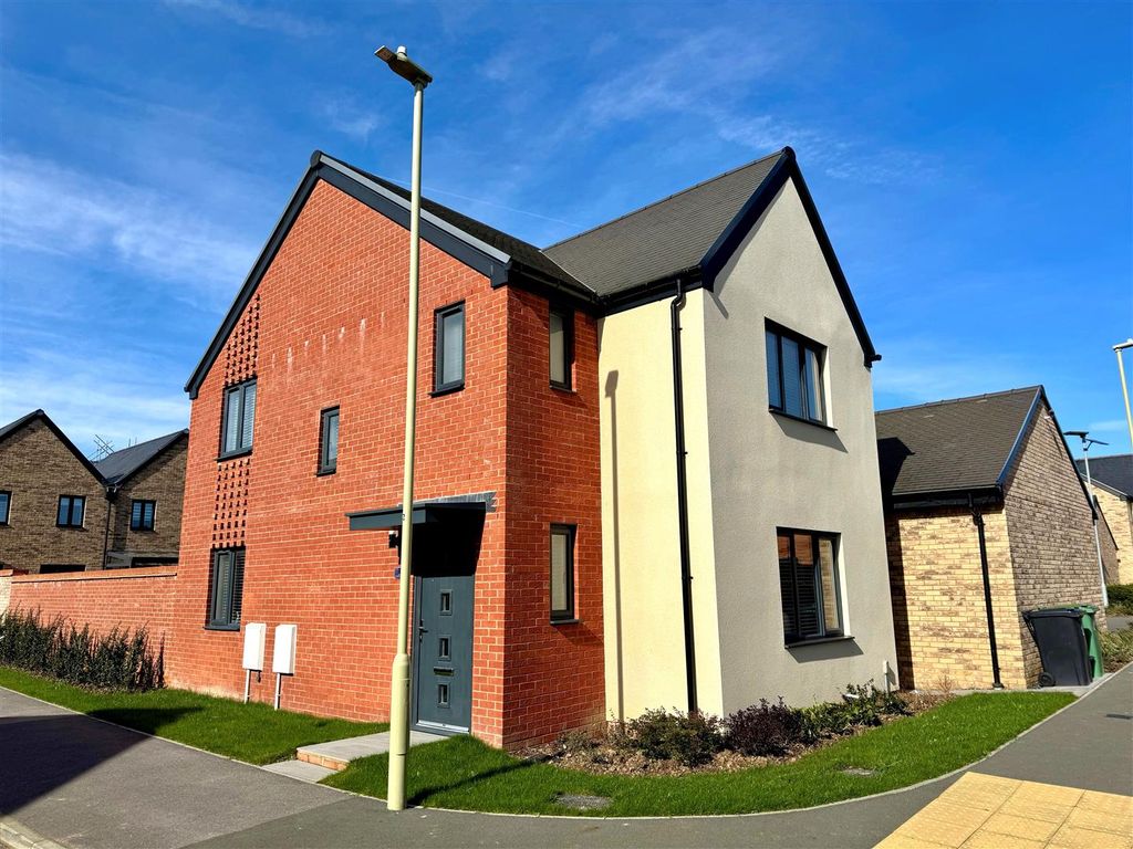 Property photo 1 of 16 Front 2.Jpg